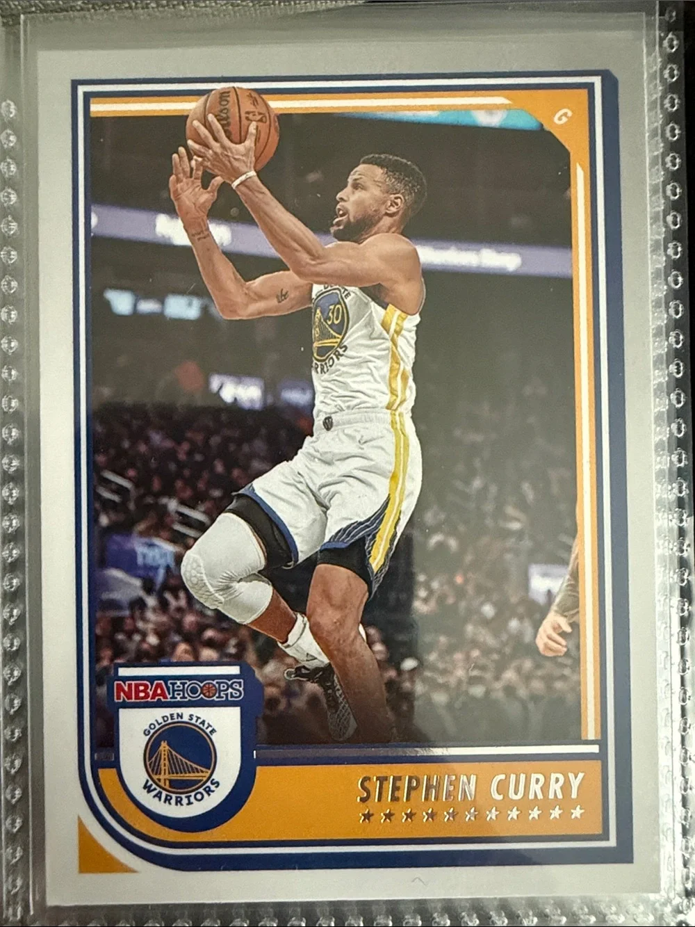 Golden State Warriors Basketball Trading Card - White & Yellow Stephen curry